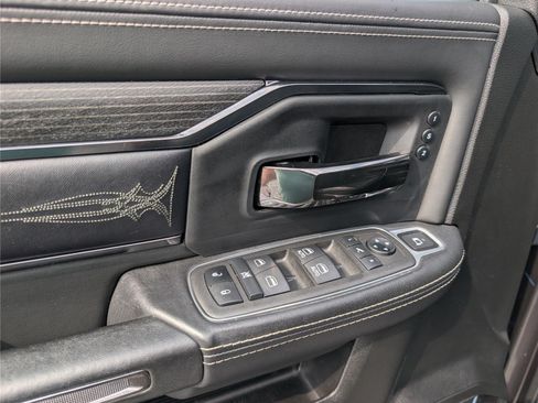 Used 2022 RAM 2500 Limited AWD/4WD image 19