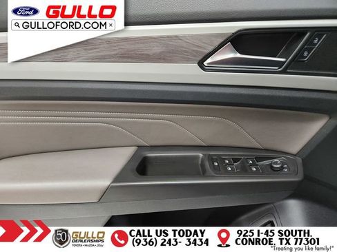 Used 2022 Volkswagen Atlas Cross Sport SE image 19