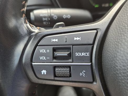 Used 2025 Honda CR-V Sport image 25