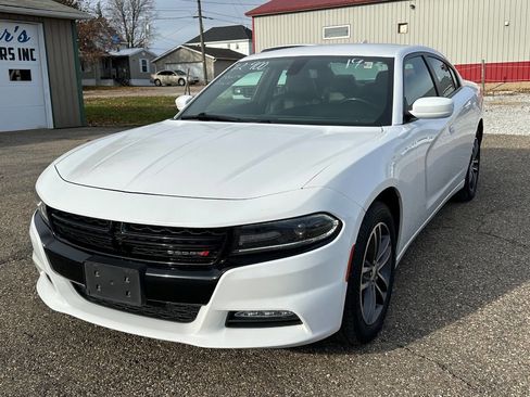 Used 2019 Dodge Charger SXT w/ Plus Group image 11