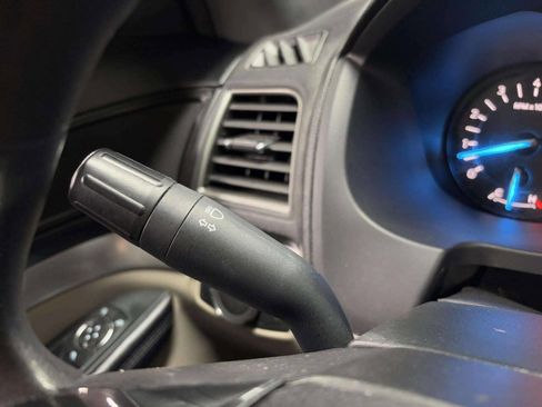 Used 2018 Ford Explorer FWD image 40