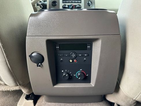 Used 2014 Ford Expedition EL XLT image 17