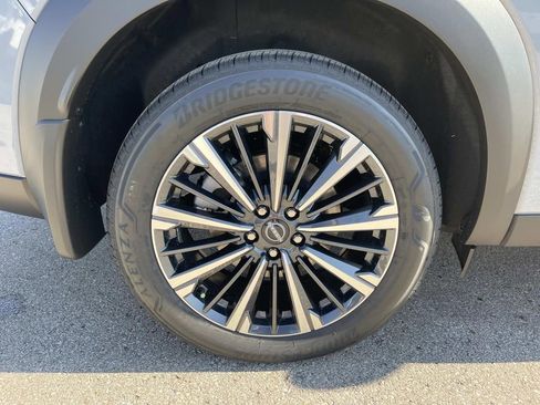 New 2026 Nissan Pathfinder Platinum AWD/4WD image 11