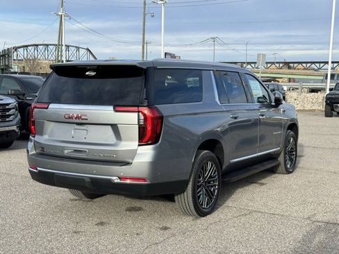 New 2026 GMC Yukon XL Elevation w/ LPO, Floor Liner Package image 5