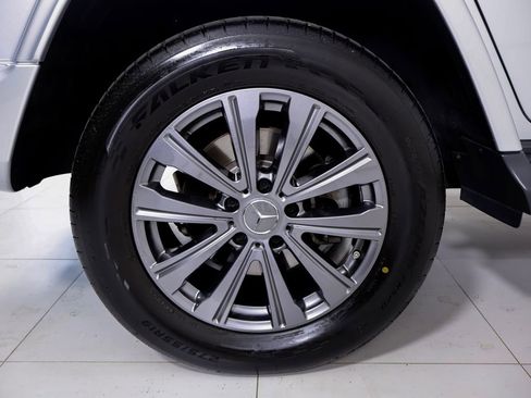 Used 2025 Mercedes-Benz G 550 image 24
