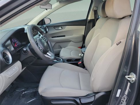 Used 2020 Kia Forte LXS FWD image 15