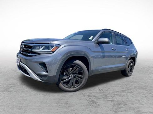 Used 2023 Volkswagen Atlas SE w/ Black Wheel Package AWD/4WD image 1
