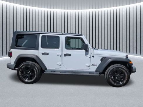 Used 2021 Jeep Wrangler Unlimited Sport AWD/4WD image 2