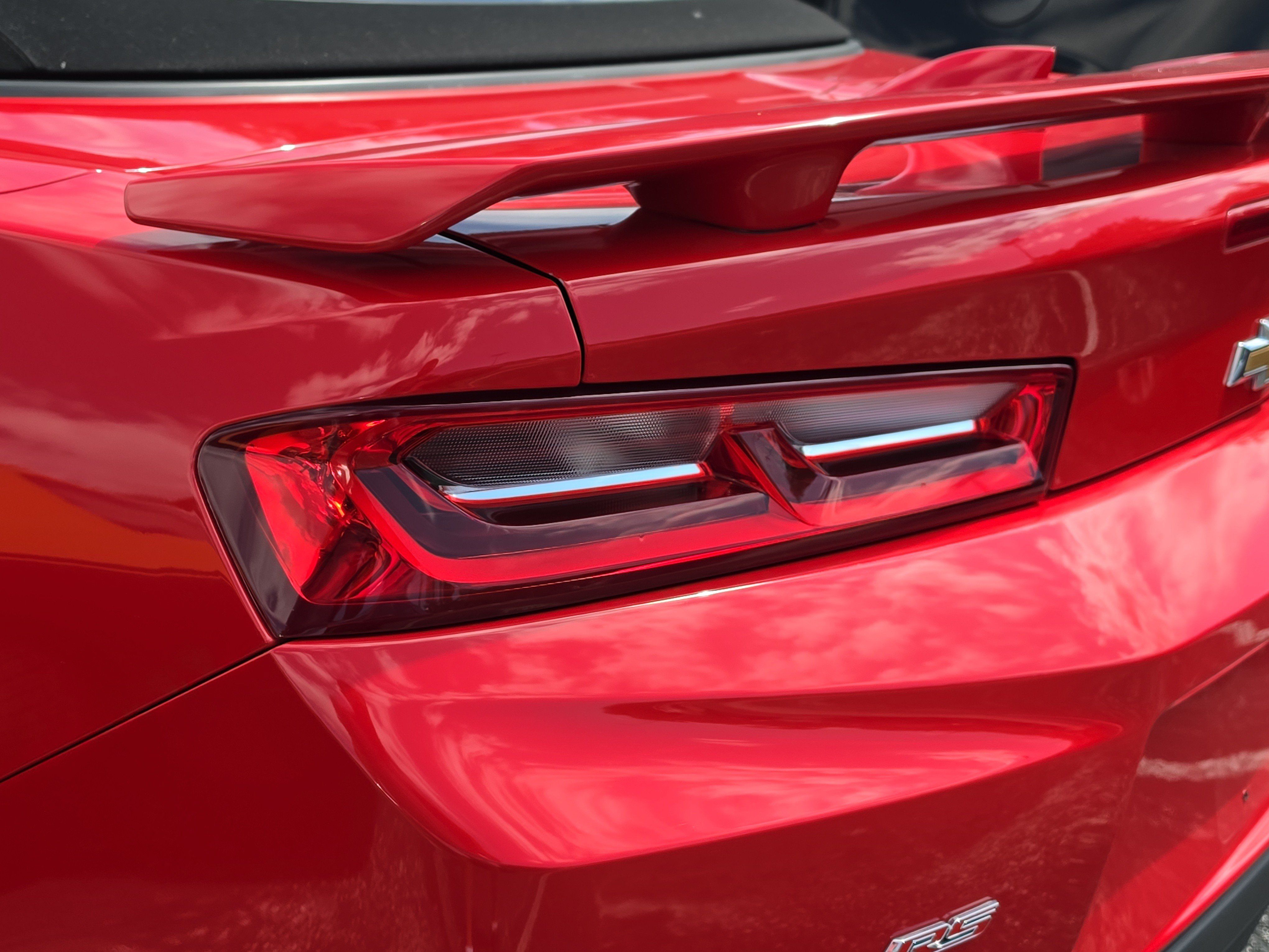 Used 2018 Chevrolet Camaro LT w/ RS Package RWD image 10