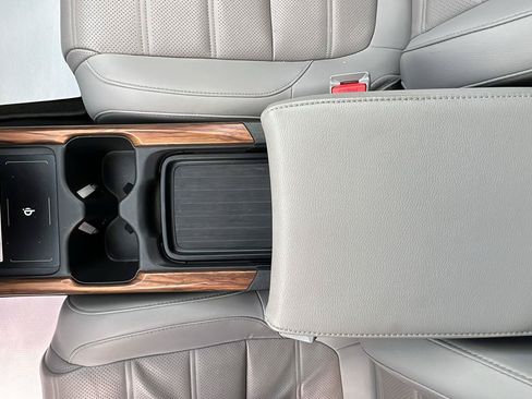 Used 2020 Honda CR-V Touring image 25