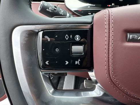 New 2026 Land Rover Range Rover SE image 32