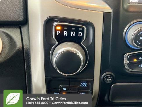 Used 2016 RAM 1500 Classic SLT AWD/4WD image 10