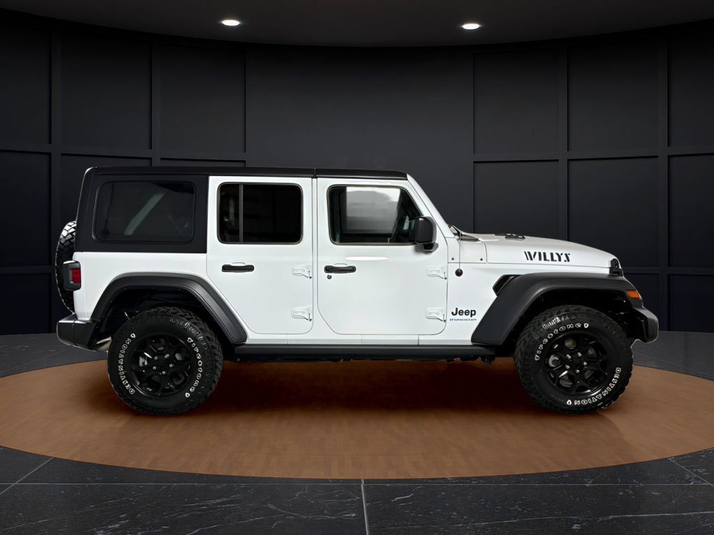 Used 2023 Jeep Wrangler Unlimited w/ Cold Weather Group AWD/4WD image 6