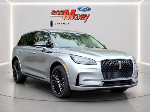 Used 2024 Lincoln Corsair AWD w/ Equipment Group 101A image 3