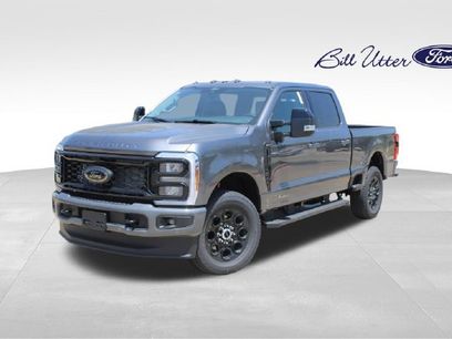 New 2026 Ford F250 Lariat w/ Black Appearance Package
