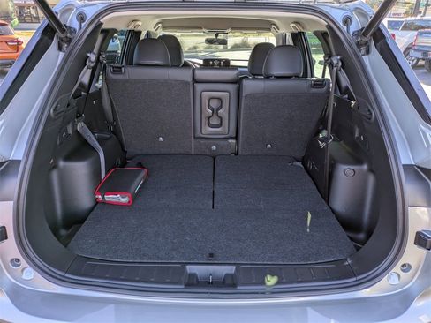 Used 2023 Mitsubishi Outlander SE image 13