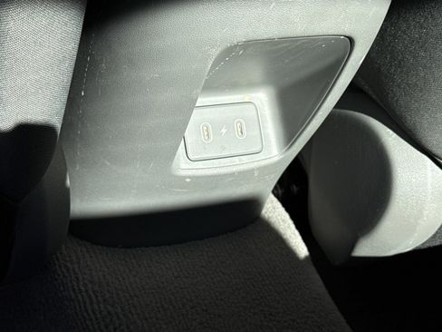 Used 2025 Hyundai Elantra Sport image 14