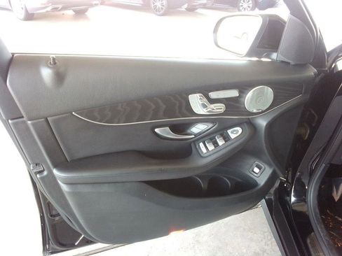 Used 2016 Mercedes-Benz GLC 300 w/ Multimedia Package image 22