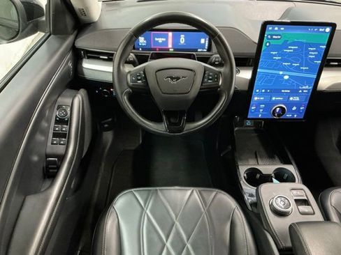 Used 2023 Ford Mustang Mach-E Select image 11