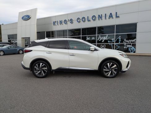 Used 2022 Nissan Murano SL w/ SL Moonroof Package image 2