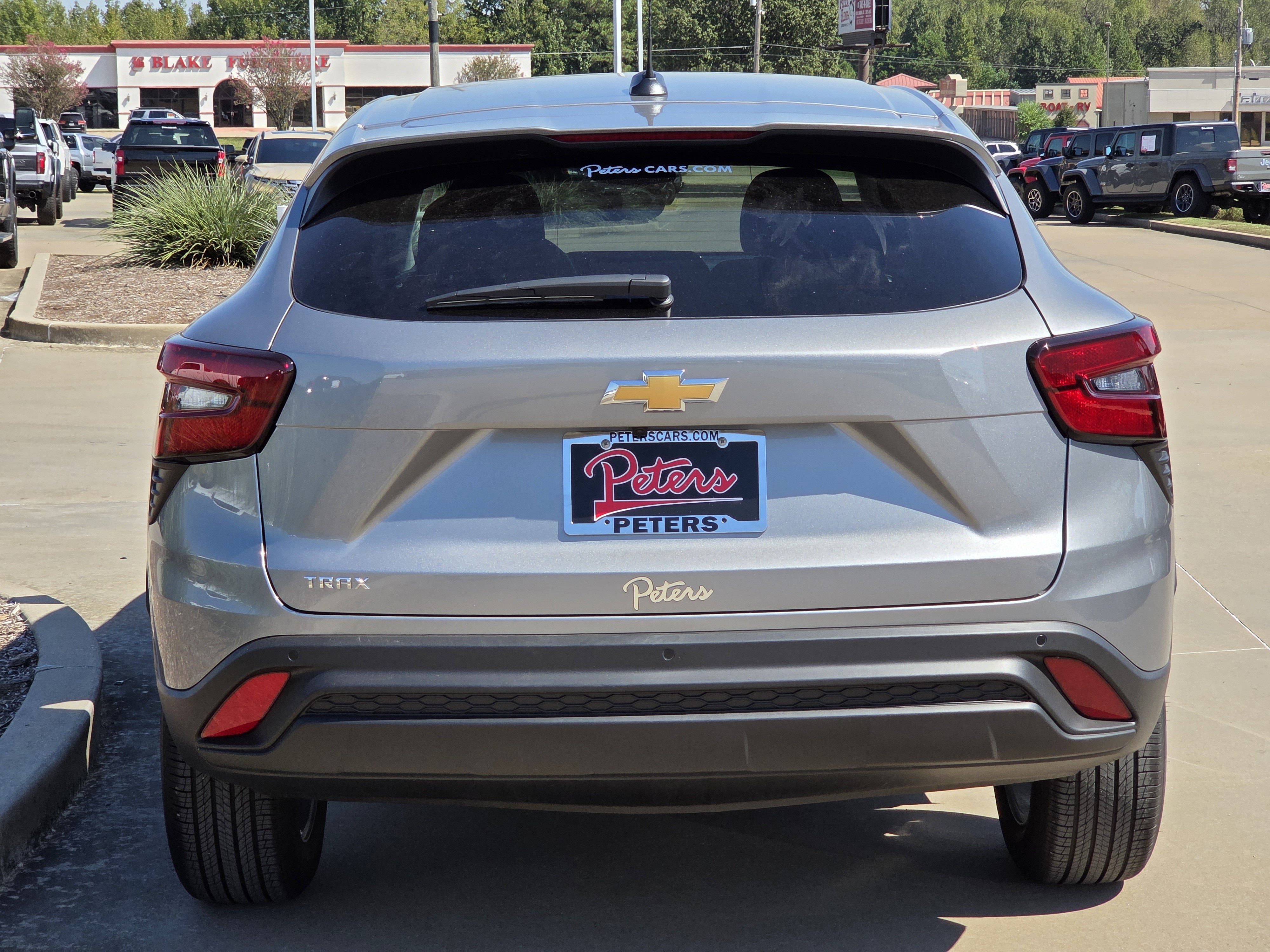New 2026 Chevrolet Trax LS w/ LS Convenience Package FWD image 4