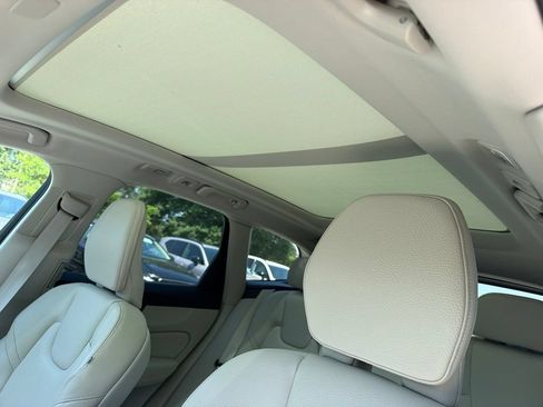 Used 2023 Volvo XC60 B5 Plus w/ Protection Package Premier FWD image 8