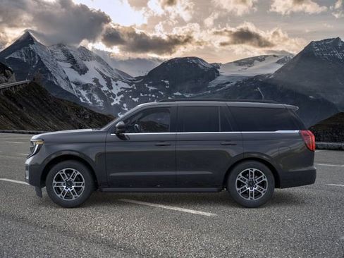 New 2026 Ford Expedition Active AWD/4WD image 3