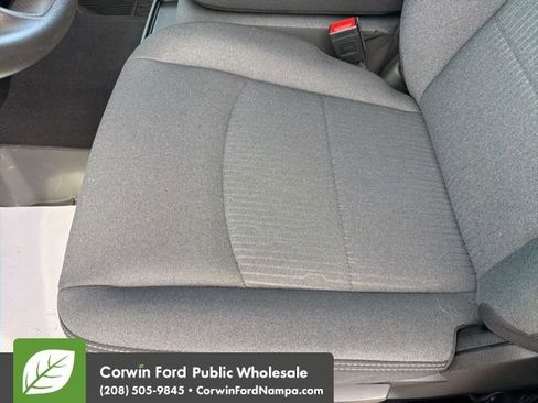 Used 2024 RAM 2500 Tradesman w/ Chrome Appearance Group image 25