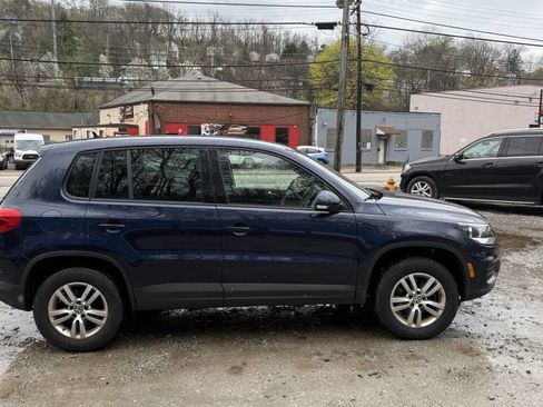 Used 2013 Volkswagen Tiguan S image 8
