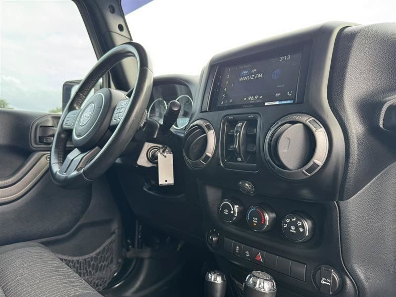 Used 2012 Jeep Wrangler Unlimited Sport AWD/4WD image 17