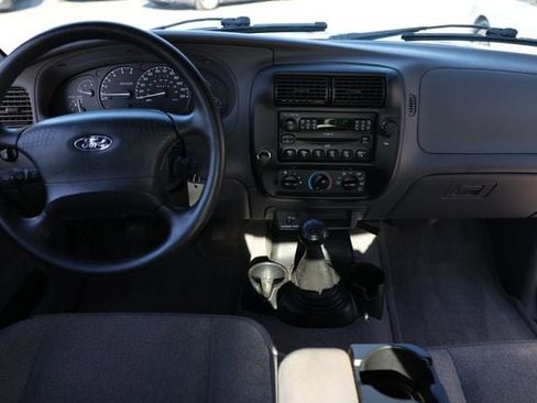 Used 2002 Ford Ranger XL image 2