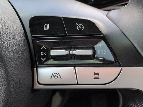 Used 2021 Hyundai Elantra Limited w/ Cargo Package FWD image 26