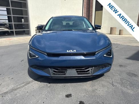 Used 2025 Kia EV6 Wind RWD image 2