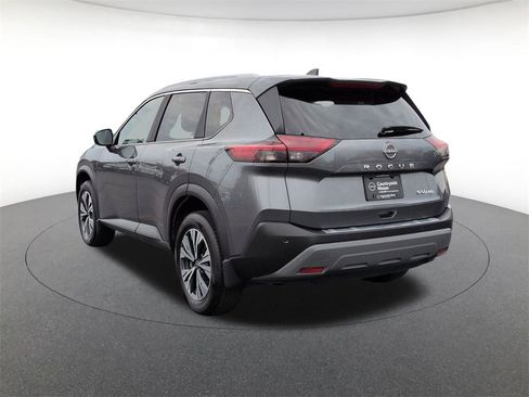 Used 2023 Nissan Rogue SV w/ SV Premium Package image 7