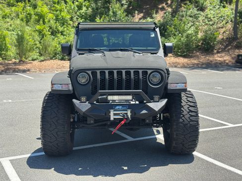 Used 2022 Jeep Gladiator Sport AWD/4WD image 2