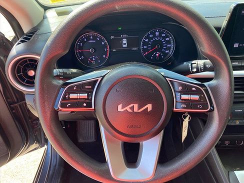 Certified 2023 Kia Forte LXS FWD image 11