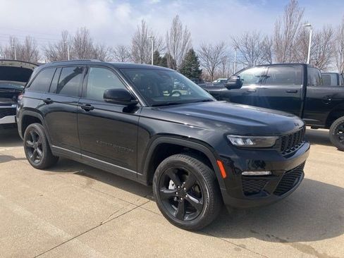Certified 2023 Jeep Grand Cherokee Limited w/ Black Appearance Package image 1