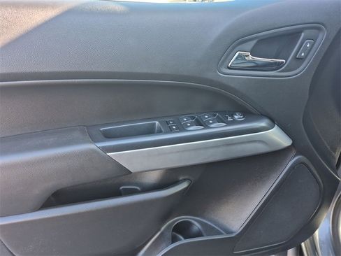 Used 2020 Chevrolet Colorado ZR2 image 20