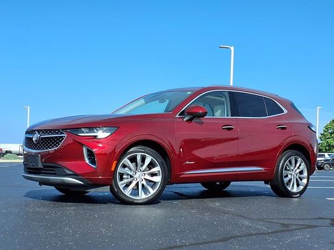Used 2022 Buick Envision Avenir w/ Safety Package AWD/4WD image 2