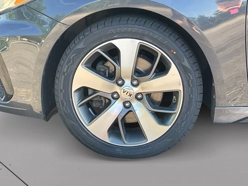 Used 2019 Kia Optima S FWD image 9