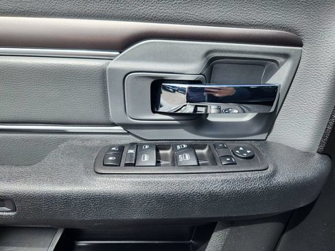 Used 2024 RAM 1500 Classic SLT AWD/4WD image 25