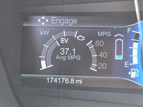 Used 2014 Ford Fusion SE w/ Equipment Group 502A FWD image 27