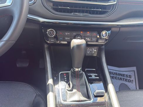 Used 2024 Jeep Compass Trailhawk AWD/4WD image 28