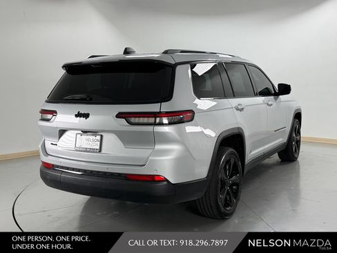 Used 2023 Jeep Grand Cherokee L Laredo AWD/4WD image 6