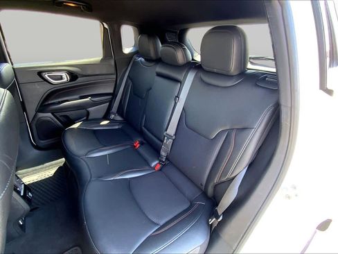 Used 2025 Jeep Compass Trailhawk AWD/4WD image 21