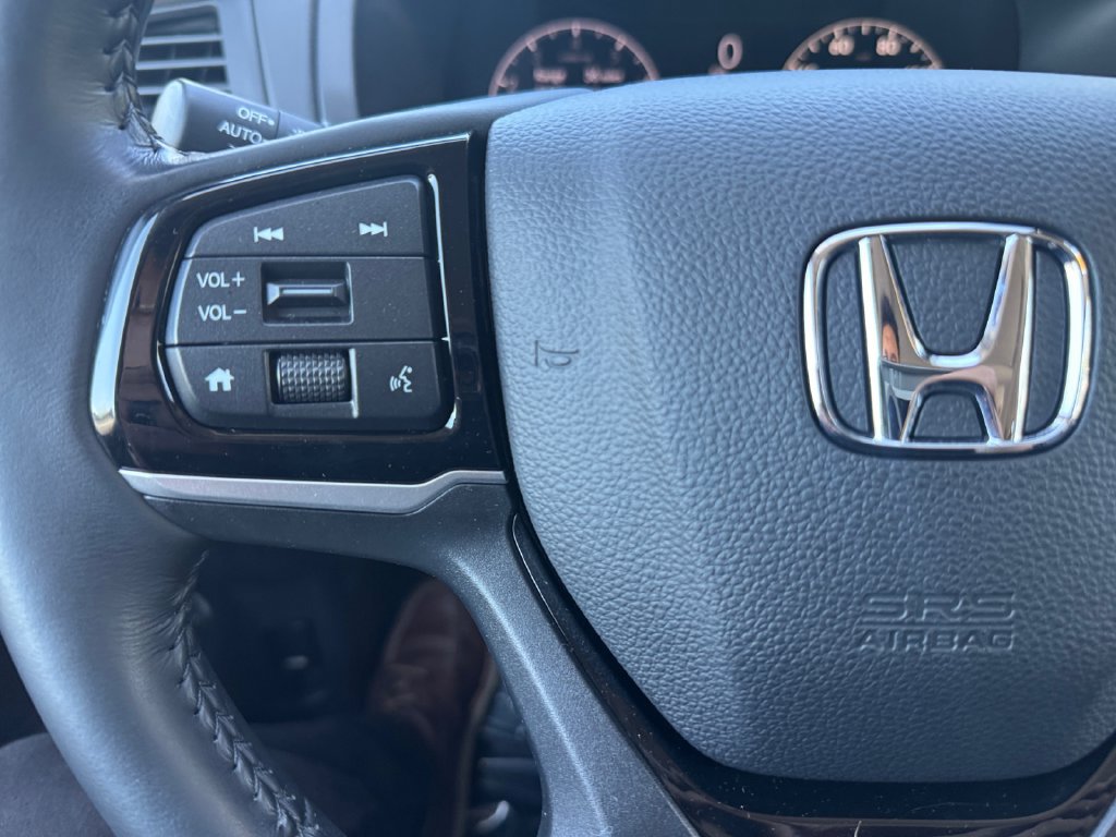 Used 2025 Honda Odyssey Touring image 29
