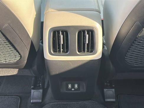 Used 2022 Hyundai Tucson Limited FWD image 31