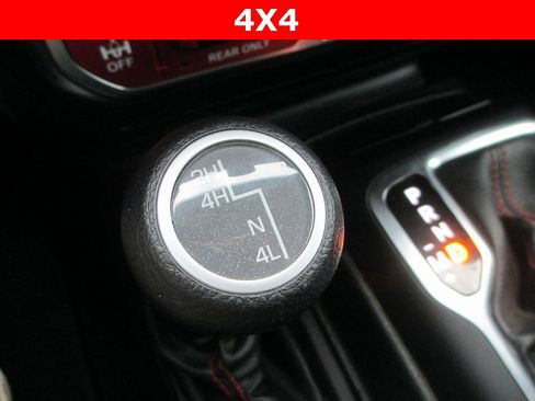 Used 2021 Jeep Wrangler Unlimited Rubicon image 14