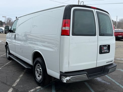 Used 2020 GMC Savana 2500 w/ Driver Convenience Package image 3
