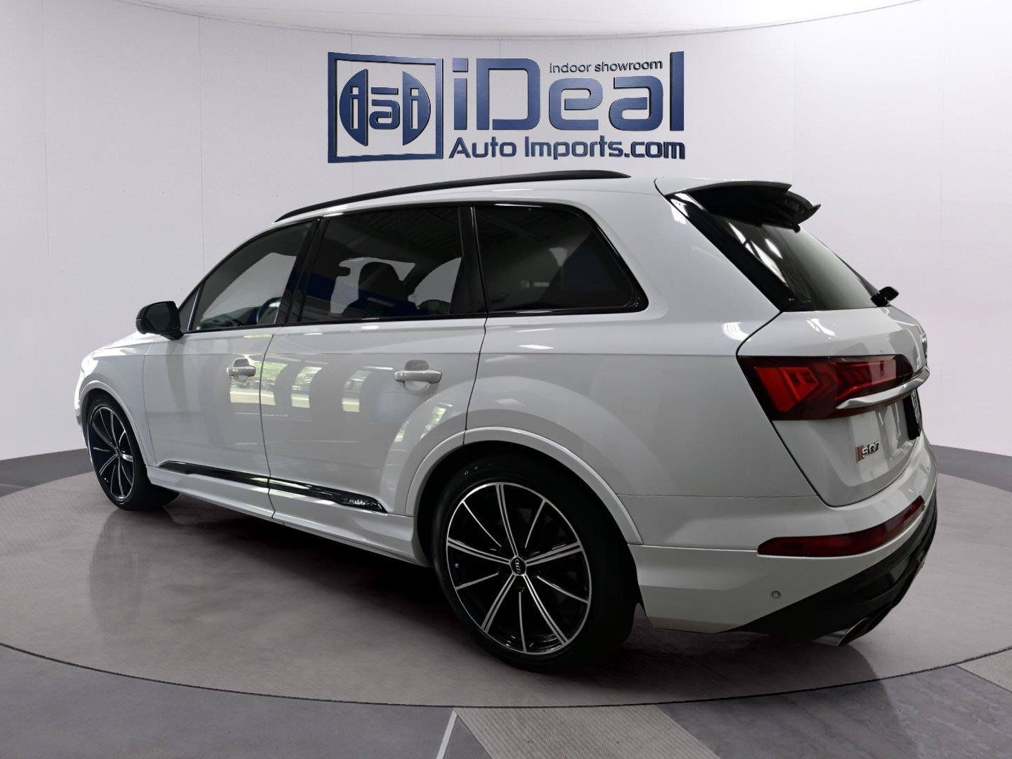 Used 2021 Audi SQ7 Premium Plus w/ Driver Assistance Package AWD/4WD image 3